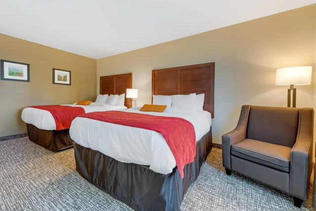 غرفة بسريرين كوين، Comfort Inn & Suites Michigan City South 2/3