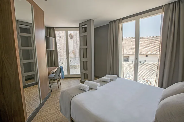 غرفة سوبيريور بسريرين منفصلين بإطلالة على المدينة، Malaga Premium Hotel 8/10