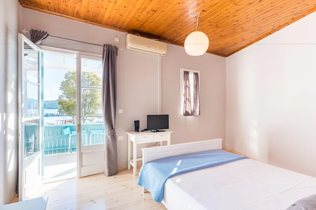 استوديو غراند بسرير مزدوج مع أريكة، Tsonas Apartments 1/4