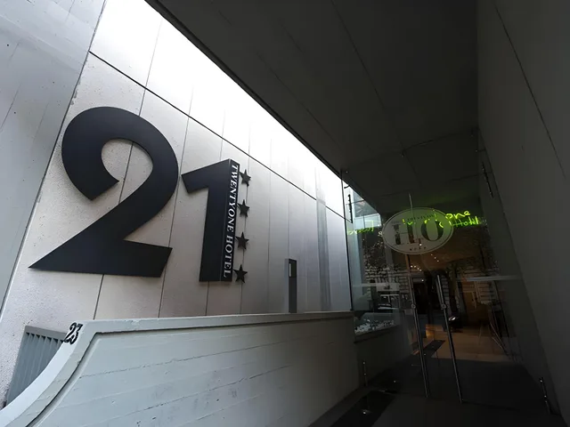 غرفة بسرير مزدوج أو سريرين منفصلين، Twentyone Hotel 1/1
