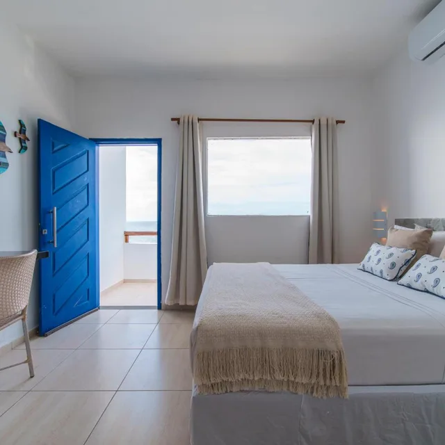 غرفة سوبيريور رباعية، La Suite Praia 2/10