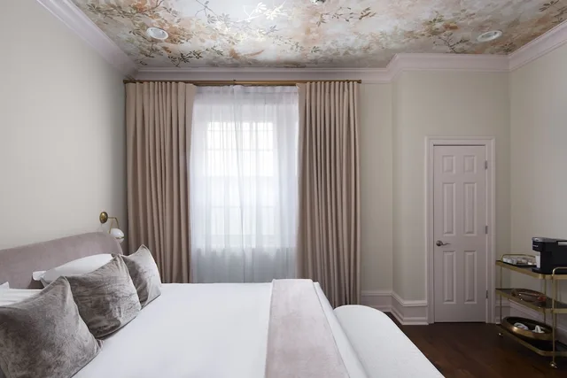 1 Bedroom, Suite, King Bed, Rittenhouse 1715 1/5