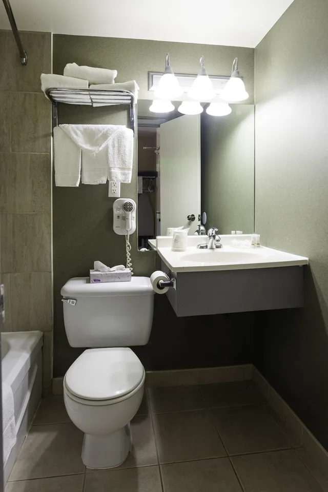 غرفة بسريرين كوين، Days Inn by Wyndham Fallsview 4/4
