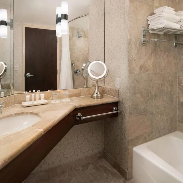 Room, 2 Queen Beds, Salt Lake City Marriott City Center 8/9