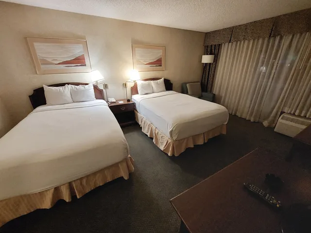 غرفة ديلوكس بسريرين مزدوجين، Ramada By Wyndham Reno Hotel And Casino 6/8