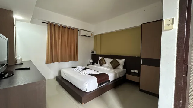 غرفة قياسية، MM. Hill Hotel 1/2