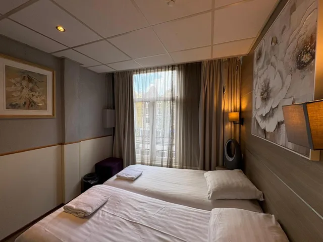 غرفة بسريرين منفصلين بحمام خاص، Hotel Mevlana 1/7