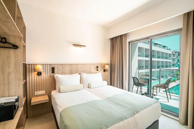 جناح بمطبخ صغير، Victoria Princess Hotel Side - Adults Only 2/2