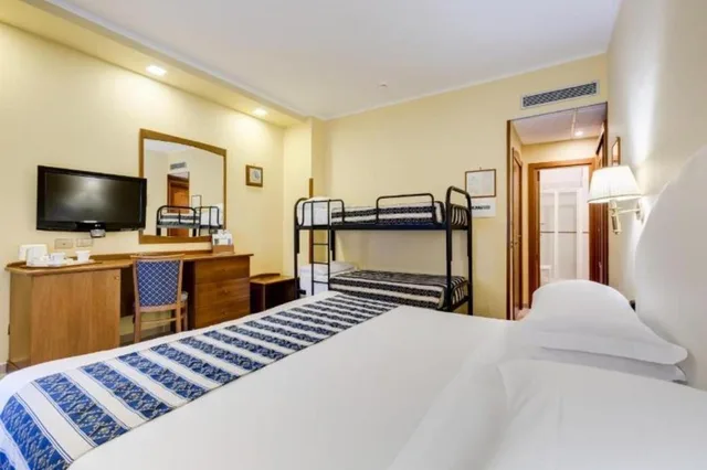 غرفة اقتصادية ثلاثية بثلاثة أسرّة، Best Western Hotel La Solara 1/3