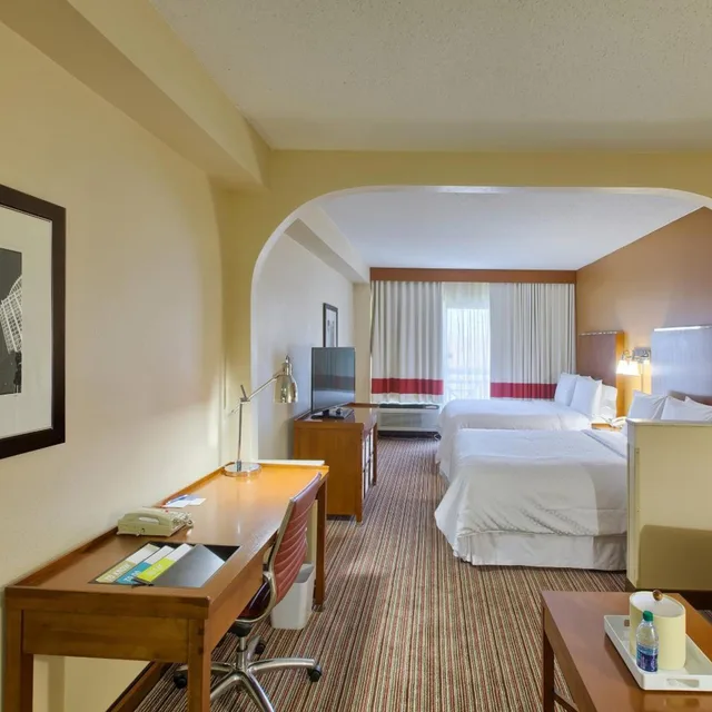 غرفة سوبيريور بسريرين مزدوجين، Four Points by Sheraton Charlotte - Pineville 1/4