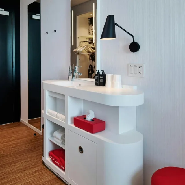 غرفة بسرير كينج بإطلالة، citizenM Boston Back Bay 7/7