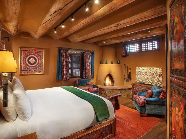 فيلا بسريرين كينج، The Inn Of Five Graces 1/5