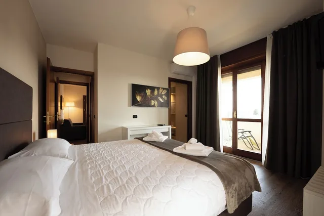 جناح فاخر بسرير كينج مع أريكة، Hotel Gardenia 2/10