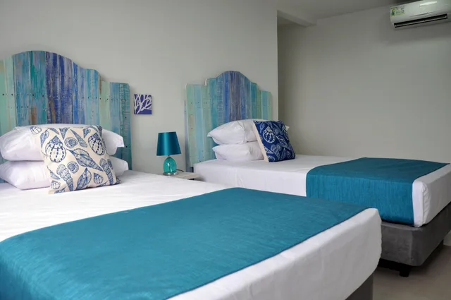 2 Bedrooms, Supreme, Suite، White Coral Apartasuites 3/8