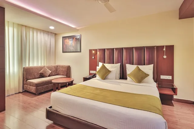 غرفة غراند ديلوكس بسرير مزدوج، Hotel Cama 1/8