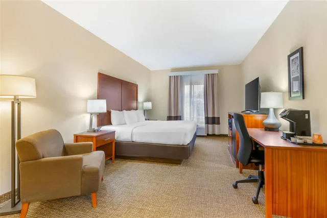 جناح بسرير كينج، Comfort Inn & Suites Socorro, NM 2/4