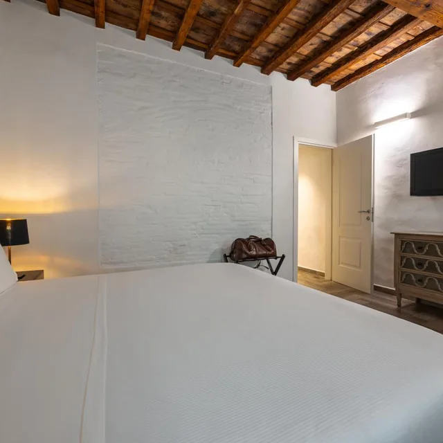 شقة بسرير كينج، Hotel Globus 5/10