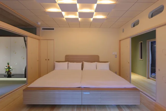 Room, Twin Beds, Mountain View, Tsukihitei Ryokan 1/2