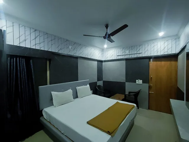 غرفة اقتصادية بسرير كينج، Hotel Govind Heights 1/1