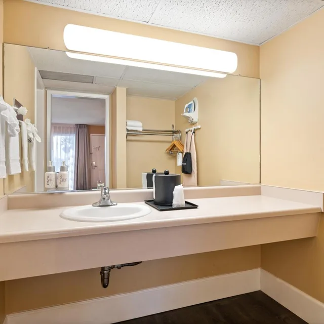 غرفة بسريرين كوين، Vagabond Inn Executive San Francisco Airport 10/10