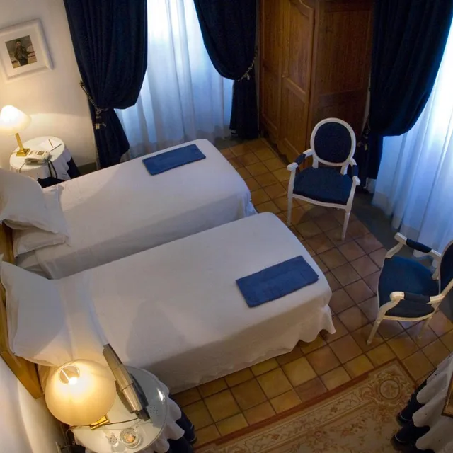 Room, Double or Twin Bed, Hotel Locanda Cairoli 7/10