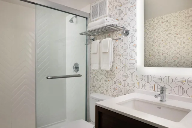 غرفة قياسية بسريرين كوين بإطلالة، Holiday Inn Steamboat Springs 6/10