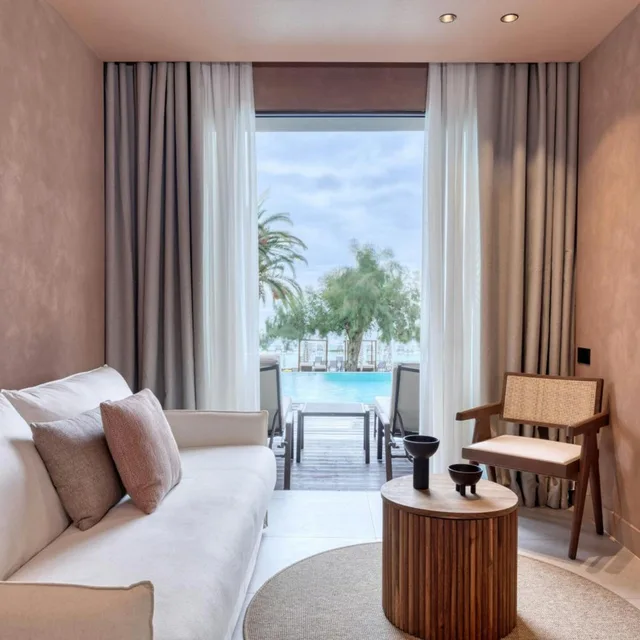 Sapphire, Junior Suite, Sea View, Sofa, Swim Up Pool، Domes of Corfu Autograph Collection 6/10