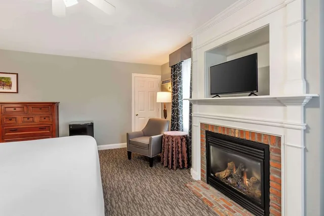 جناح بسرير كينج، Essex Street Inn & Suites, an Ascend Collection Hotel 10/10
