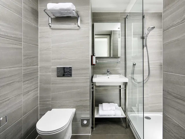 غرفة سوبيريور بريفيليج بسرير مزدوج، Mercure Newport 2/2