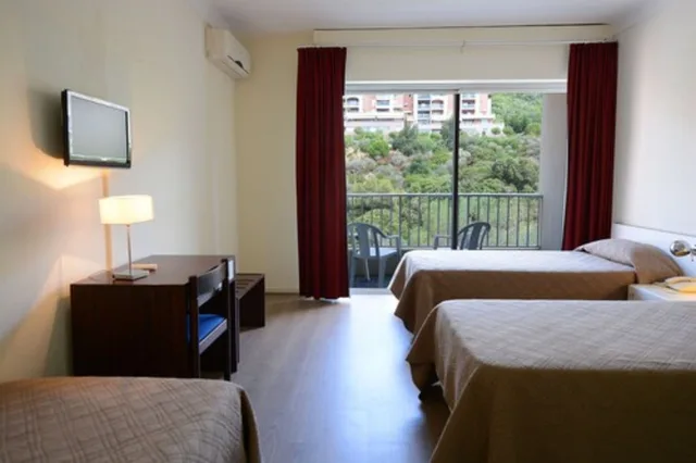 Room, Triple, 3 Beds, Mountain Side، Sun Beach Hotel 1/1