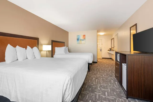 Room, 2 Queen Beds, Smoking, Best Western Post Inn 1/3