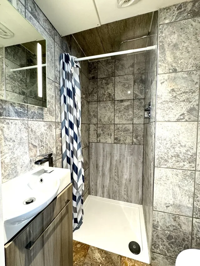 Standard, Double Bed, Riverside Hotel Bed and Breakfast 3/3