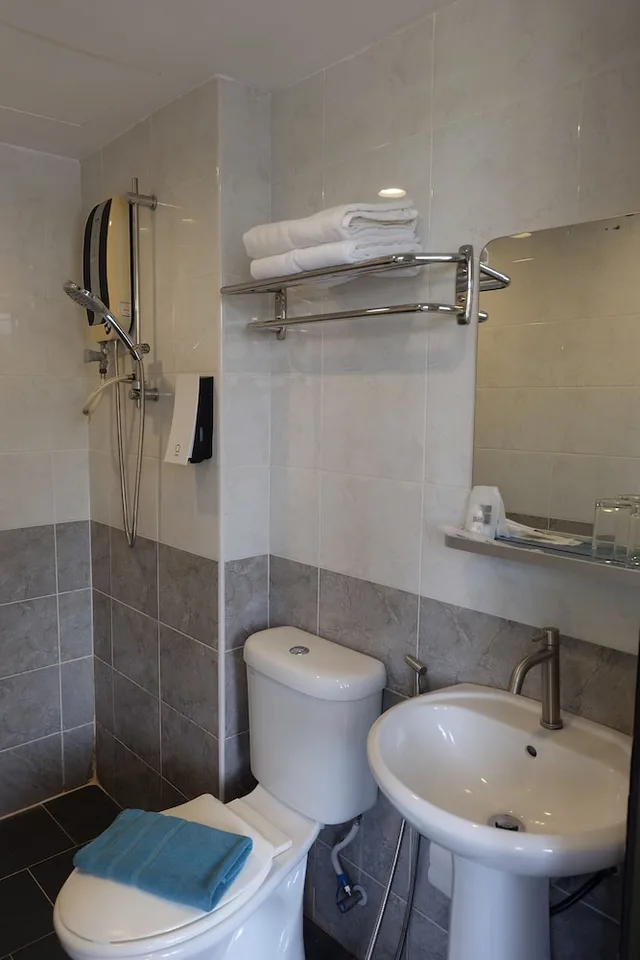 غرفة سوبيريور بسريرين منفصلين، Orkid Inn Puchong 6/7