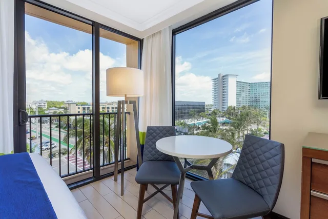 City, 2 Queen Beds, Corner، Wyndham Deerfield Beach Resort 6/6
