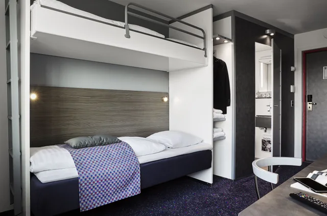 Family, 2 Bunk Beds, CABINN Vejle 3/7