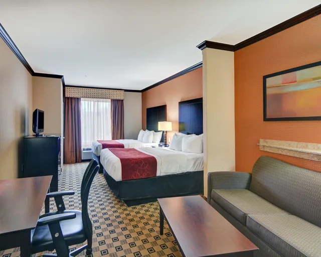 جناح بسريرين كوين مع أريكة، Comfort Suites Kilgore 3/3