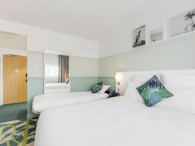 Standard, Double Bed, Mercure Paris Orly Tech Airport 1/4