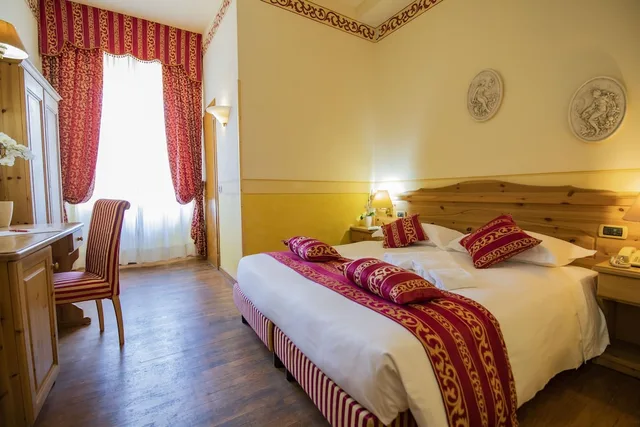 Room, Single, Double Bed, Villa Imperina 2/4