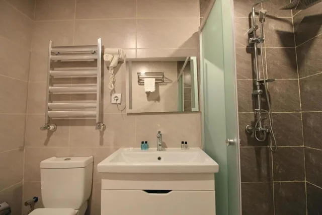 Zamzam Hotel, Baku 50/50
