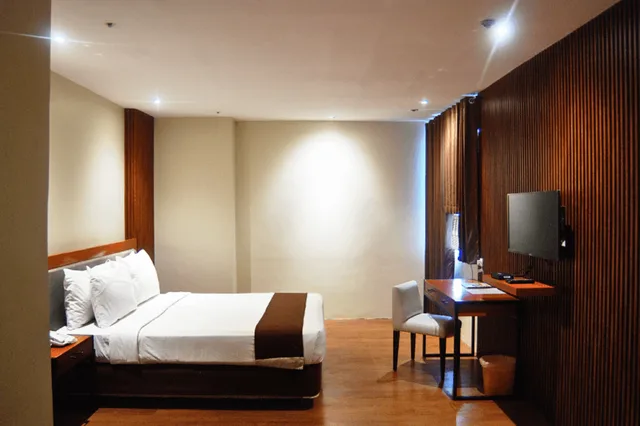 جناح جونيور بسرير كوين، Golden Peak Hotel and Suites powered by Cocotel 2/2