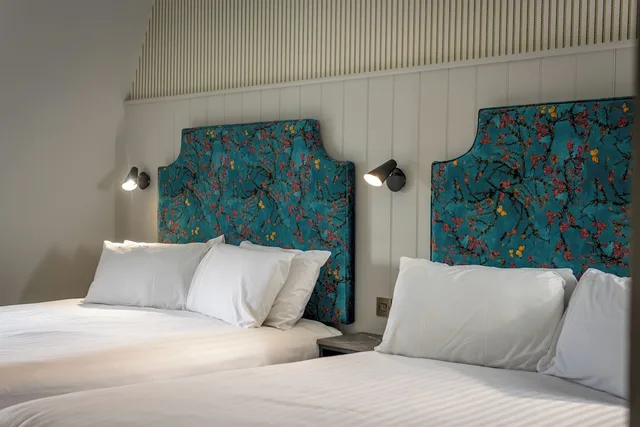 غرفة قياسية رباعية بسريرين كوين، Bloomfield House Hotel Mullingar 1/3