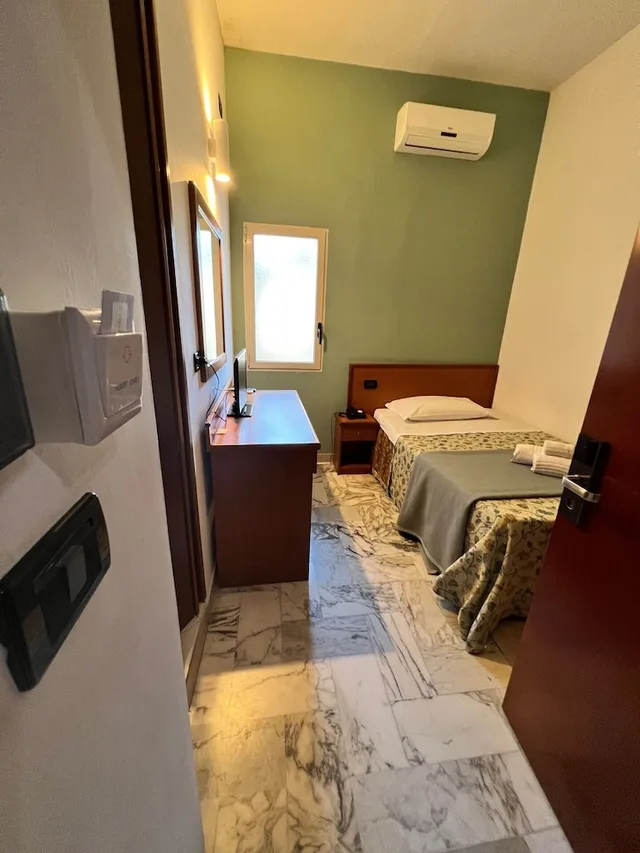غرفة أساسية مفردة بسرير فردي، Lungomare Hotel 1/5