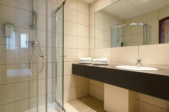 غرفة قياسية بسرير كينج، Hotel Campanile Metz Nord - Talange 8/10