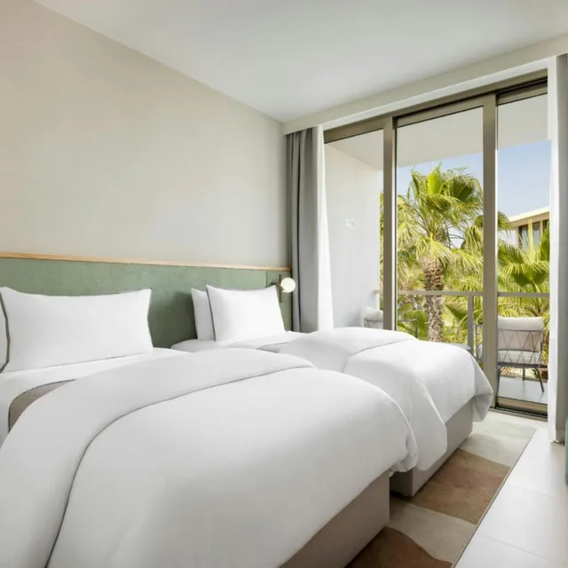 جناح بإطلالة على المسبح بشرفة بـ3 غرف نوم، The Westin Salgados Beach Resort, Algarve 7/10
