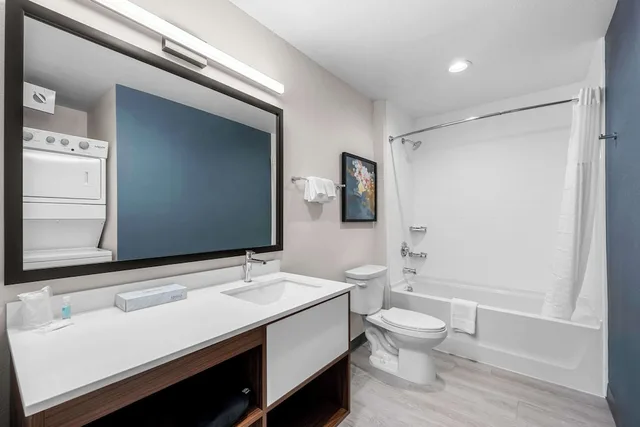Suite, King Bed, Everhome Suites Fayetteville near Fort Bragg 5/6