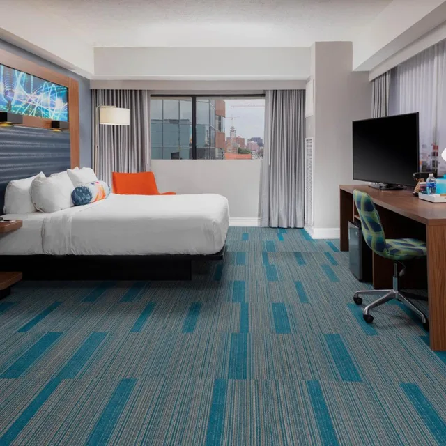 غرفة تقليدية بسرير كينج، Aloft Nashville West End 4/9