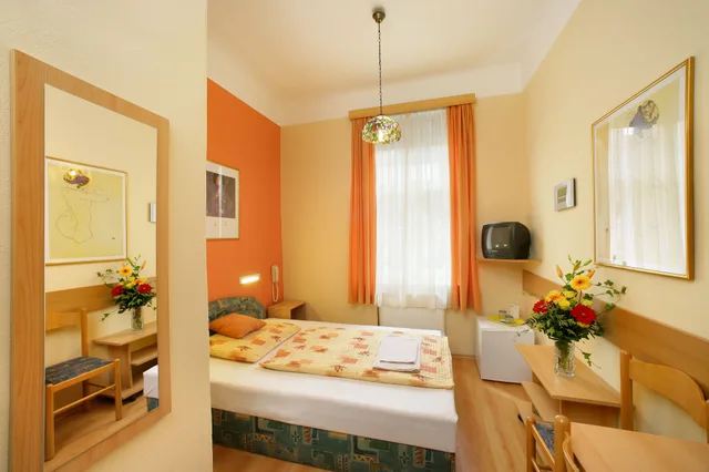 غرفة مفردة، Hotel Golden City Garni 8/9