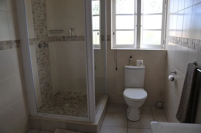 غرفة تنفيذية بسرير مزدوج بشرفة، A A Guesthouse 2/3