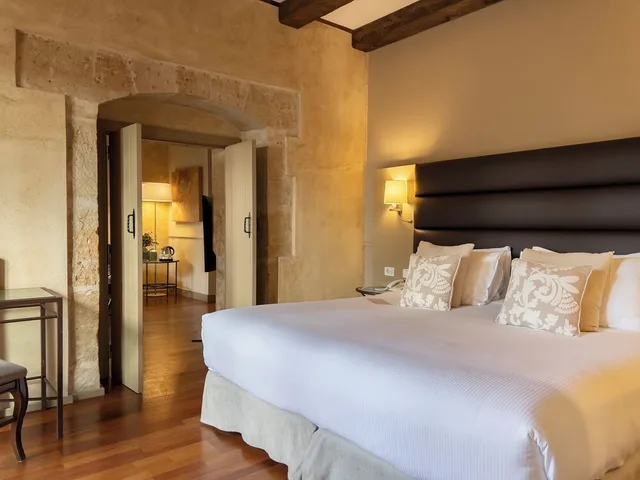 جناح رئاسي بسرير كينج، Palacio de San Esteban 1/4