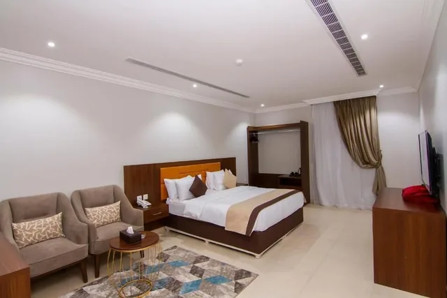 جناح جونيور بسرير كينج، ال متعب سويتس الفلاح 3(XYZ Hotel Al Falah) 3/6